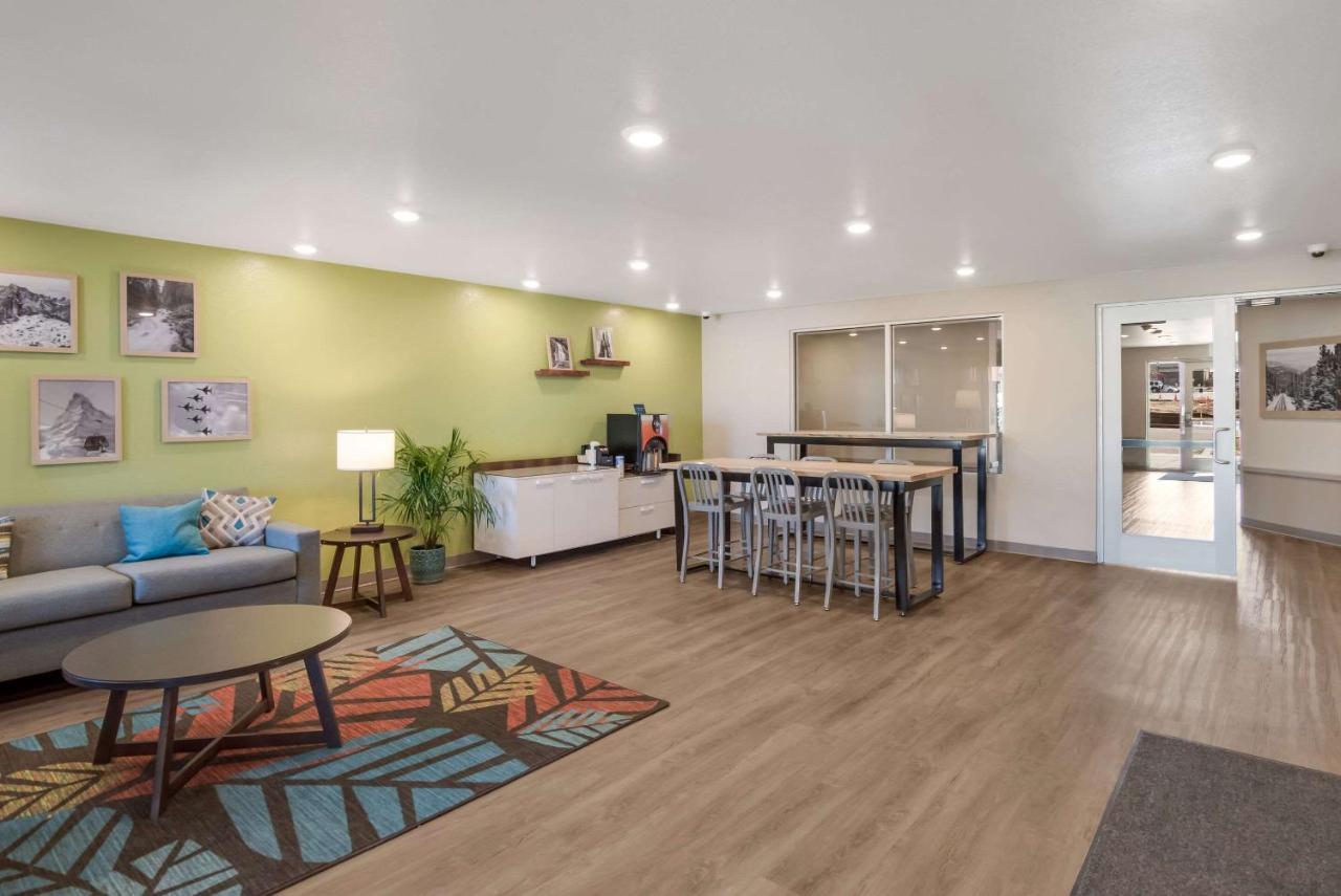 Woodspring Suites Colorado Springs North - Air Force Academy Dış mekan fotoğraf